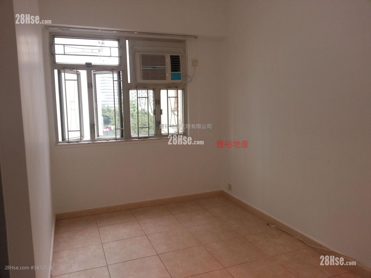 葵丰大厦 租盘 255 平方尺