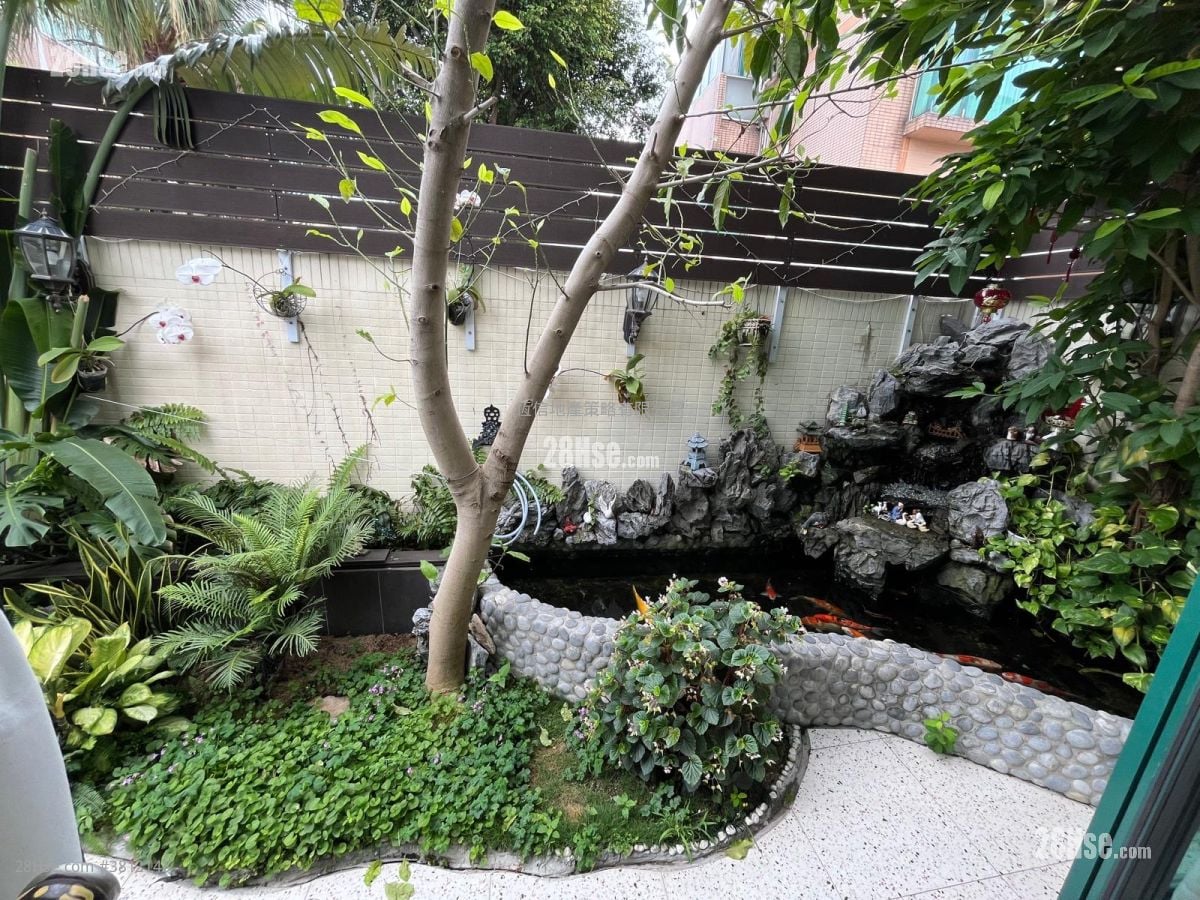 Royal Camellia Sell 1,343 ft²