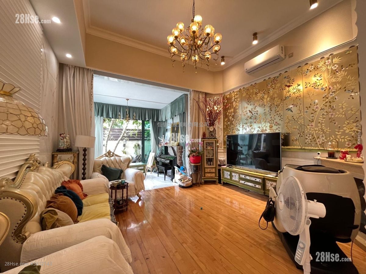 Royal Camellia Sell 1,343 ft²