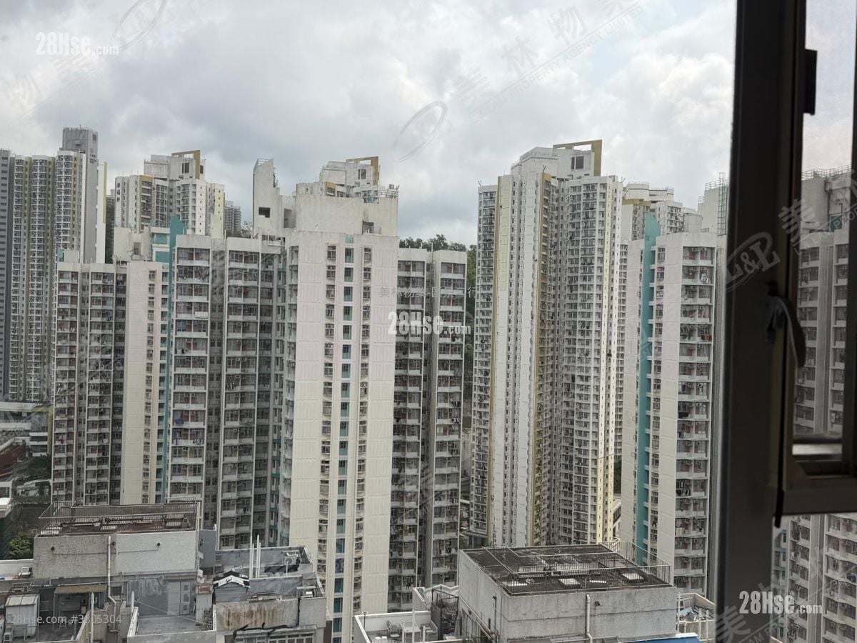 Tak Bo Garden Sell 1 Bedroom , 1 Bathroom 282 ft²