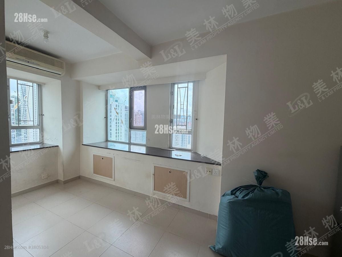 Tak Bo Garden Sell 1 Bedroom , 1 Bathroom 282 ft²