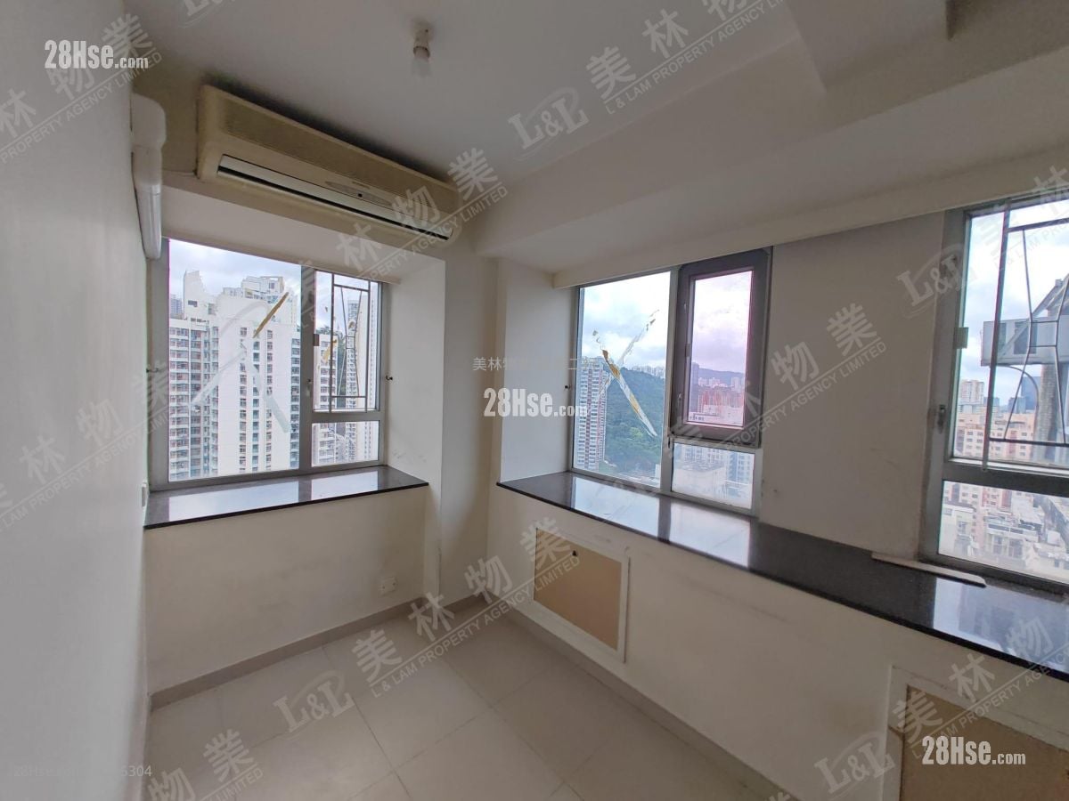 Tak Bo Garden Sell 1 Bedroom , 1 Bathroom 282 ft²