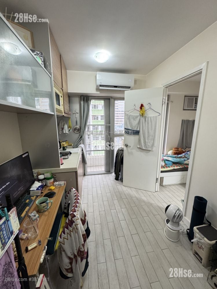 The Platinum Sell 1 Bedroom , 1 Bathroom 223 ft²