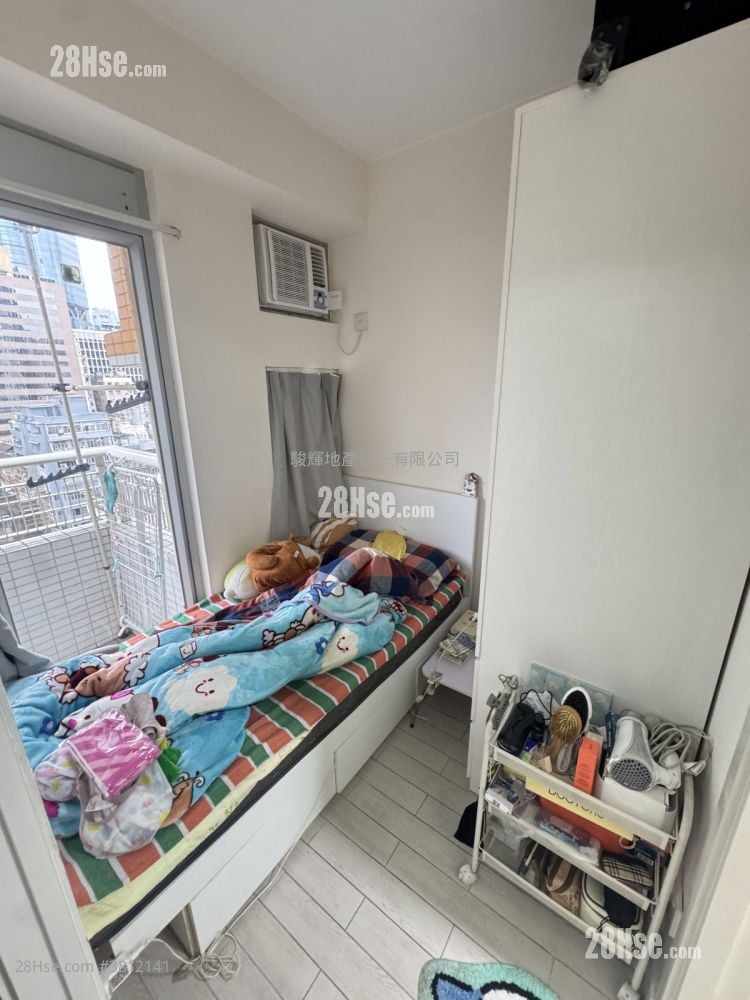 The Platinum Sell 1 Bedroom , 1 Bathroom 223 ft²