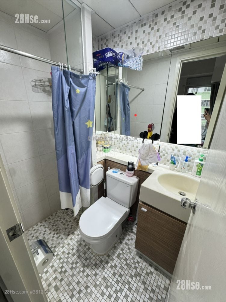 The Platinum Sell 1 Bedroom , 1 Bathroom 223 ft²