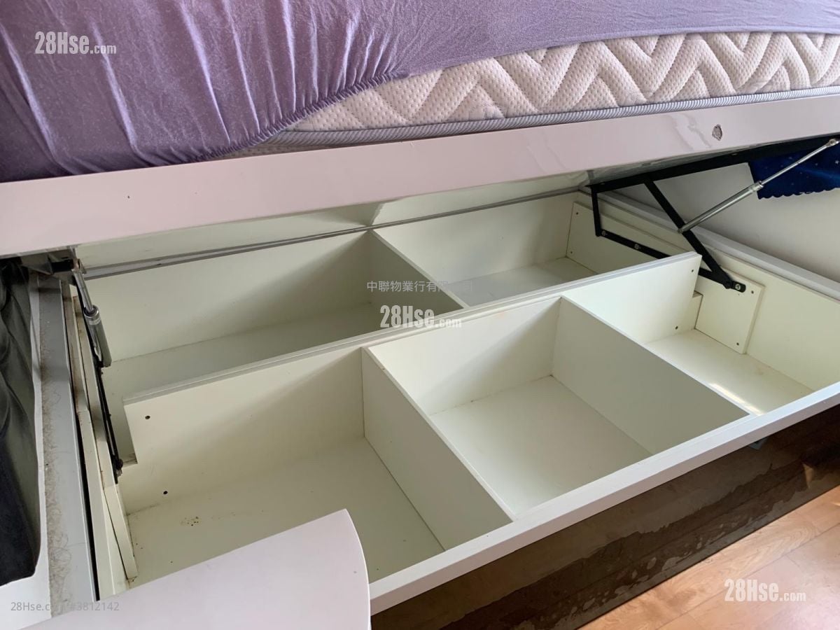 金辉花园 租盘 386 平方尺