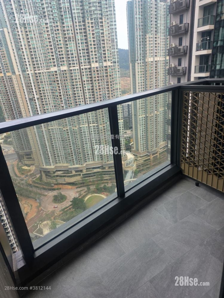 Seasons Place 售盘 1 房 , 1 浴室 323 平方尺