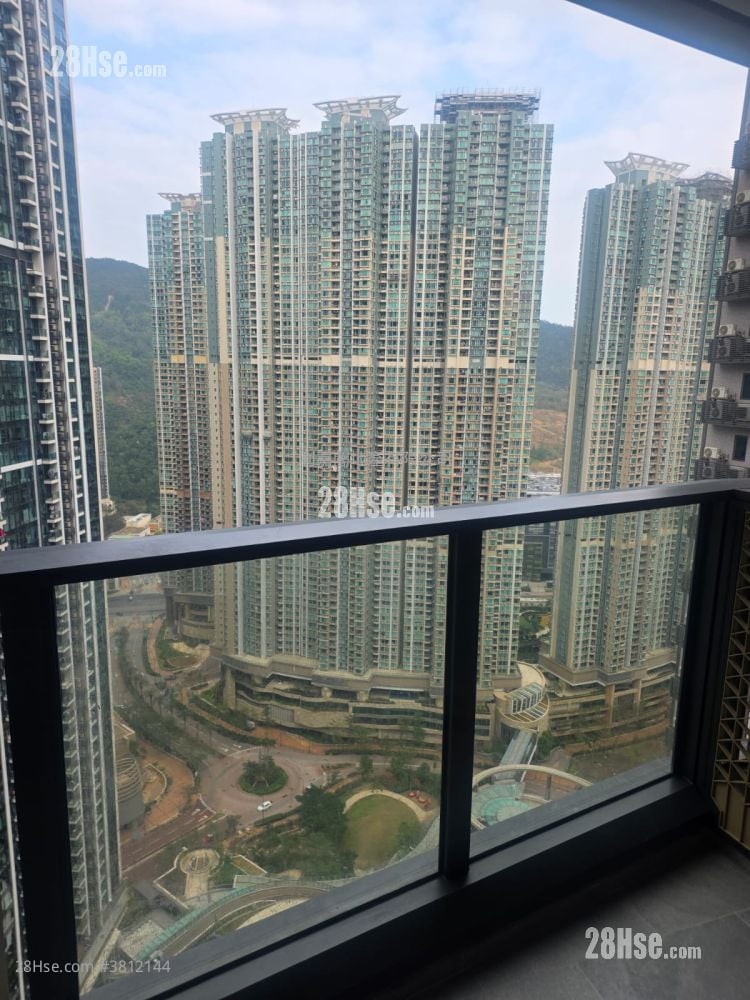 Seasons Place 售盘 1 房 , 1 浴室 323 平方尺