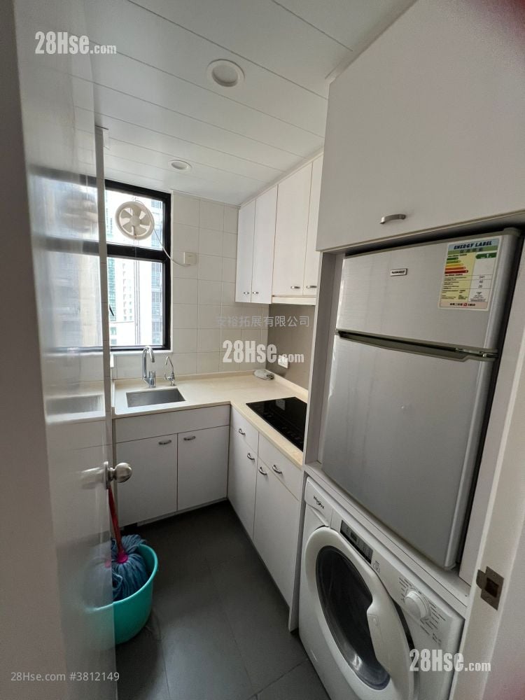 St. Louis Mansion Rental Studio , 1 Bathroom 318 ft²