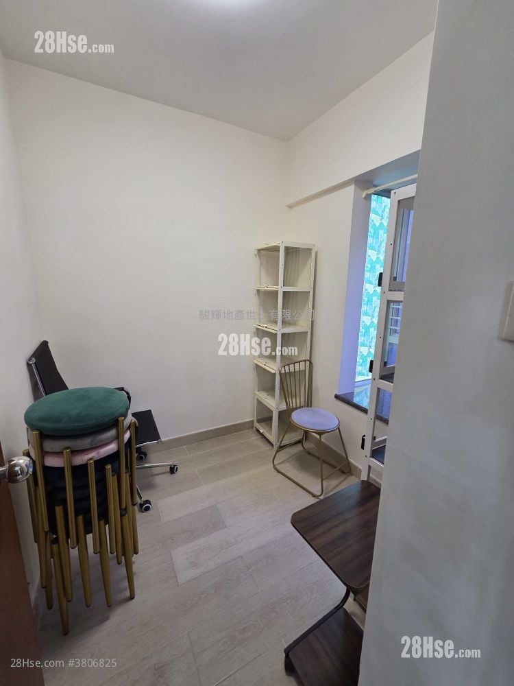 Fa Yuen Plaza Rental 2 Bedrooms , 1 Bathroom 322 ft²