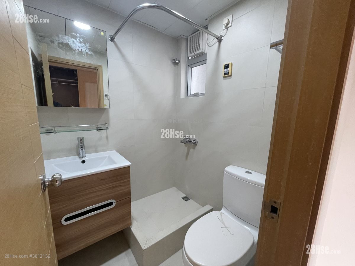 海滨花园 售盘 3 房 , 2 浴室 665 平方尺