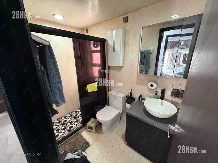 Kingswood Villas Sell 3 Bedrooms , 1 Bathroom 544 ft²