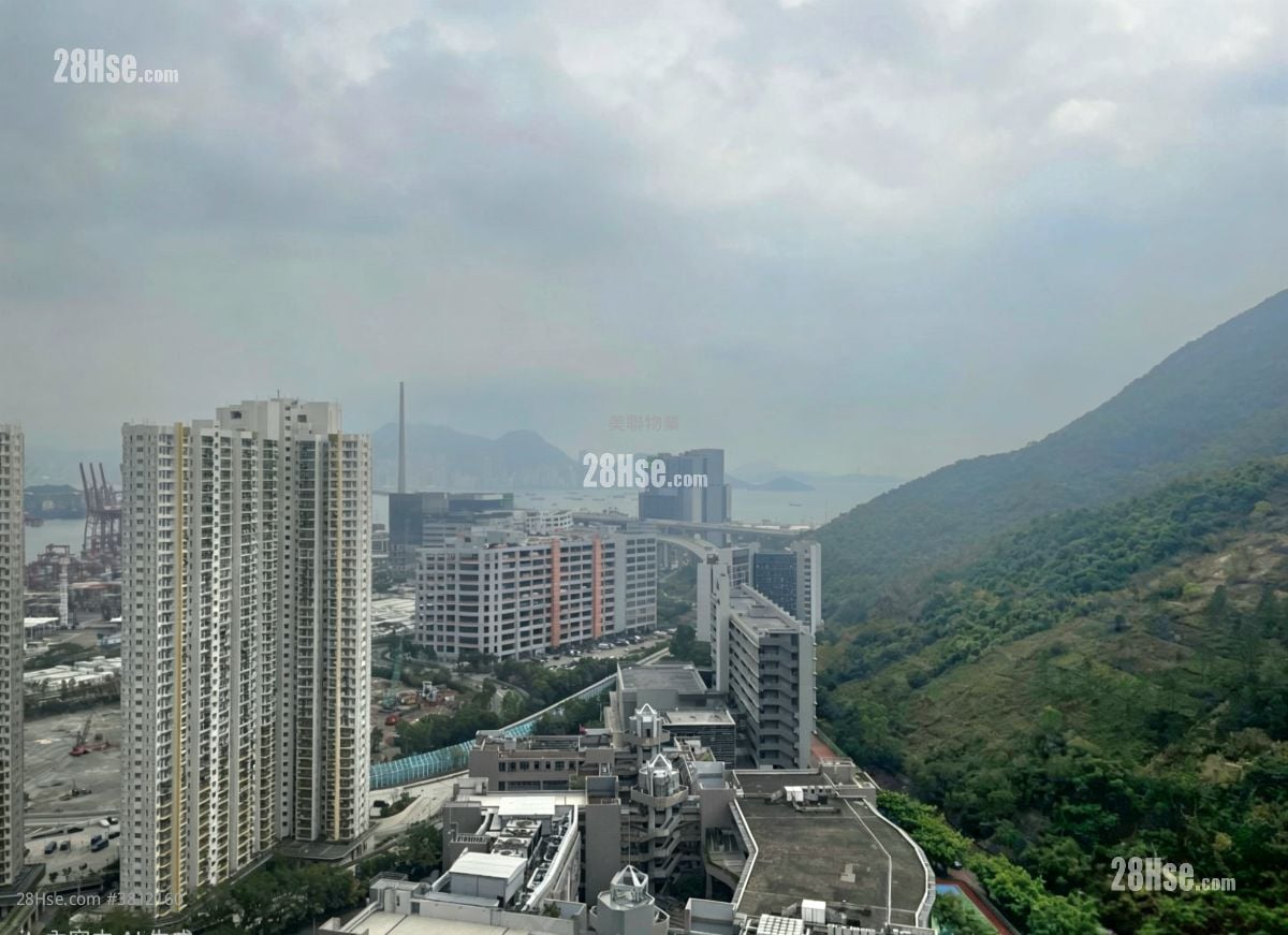 The Grand Marine Rental 3 Bedrooms , 2 Bathrooms 586 ft²