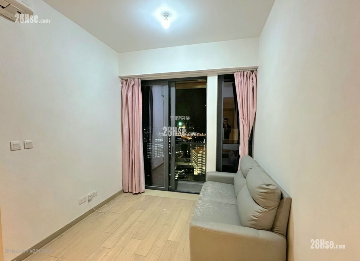 The Grand Marine Rental 3 Bedrooms , 2 Bathrooms 586 ft²