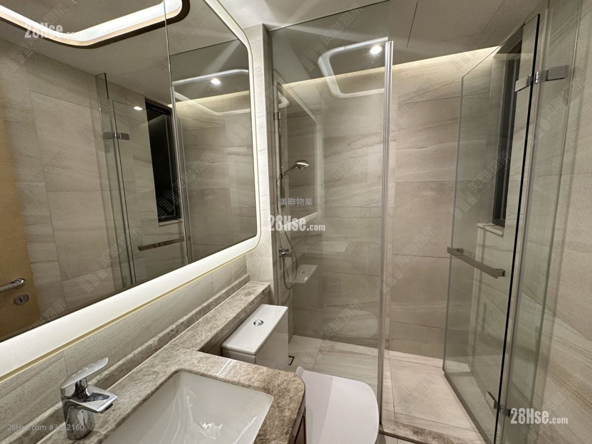 The Grand Marine Rental 3 Bedrooms , 2 Bathrooms 586 ft²