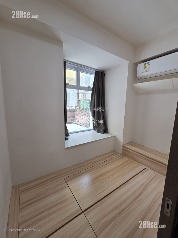 Hong Fai Building Rental 2 Bedrooms , 1 Bathroom 210 ft²