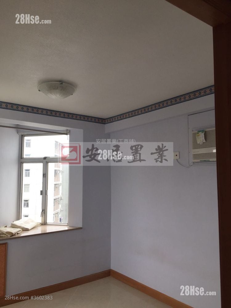 Neptune Terrace Rental 2 Bedrooms , 1 Bathroom 592 ft²