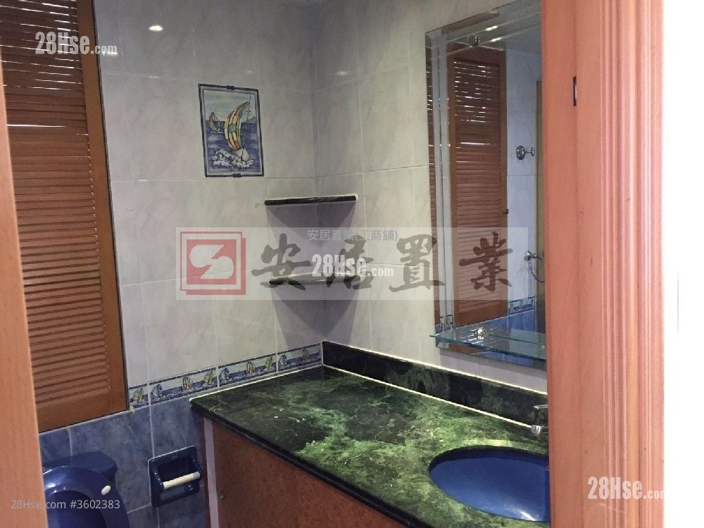 Neptune Terrace Rental 2 Bedrooms , 1 Bathroom 592 ft²