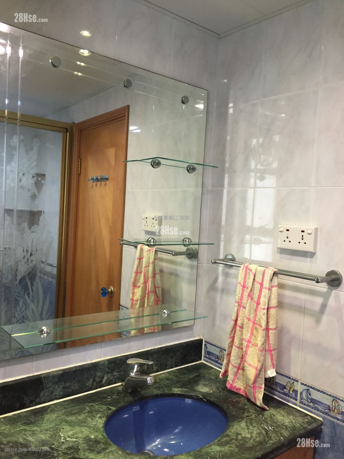 Neptune Terrace Rental 2 Bedrooms , 1 Bathroom 592 ft²