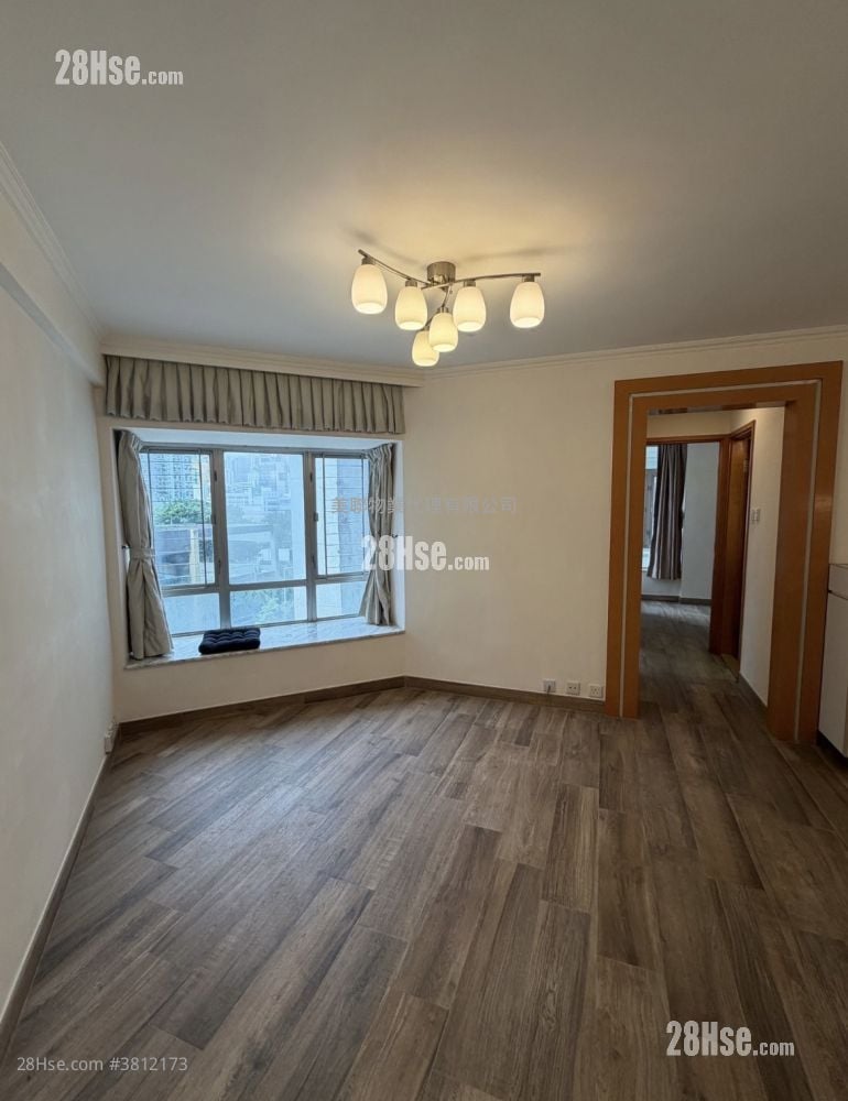 丽港城 租盘 2 房 , 1 浴室 517 平方尺