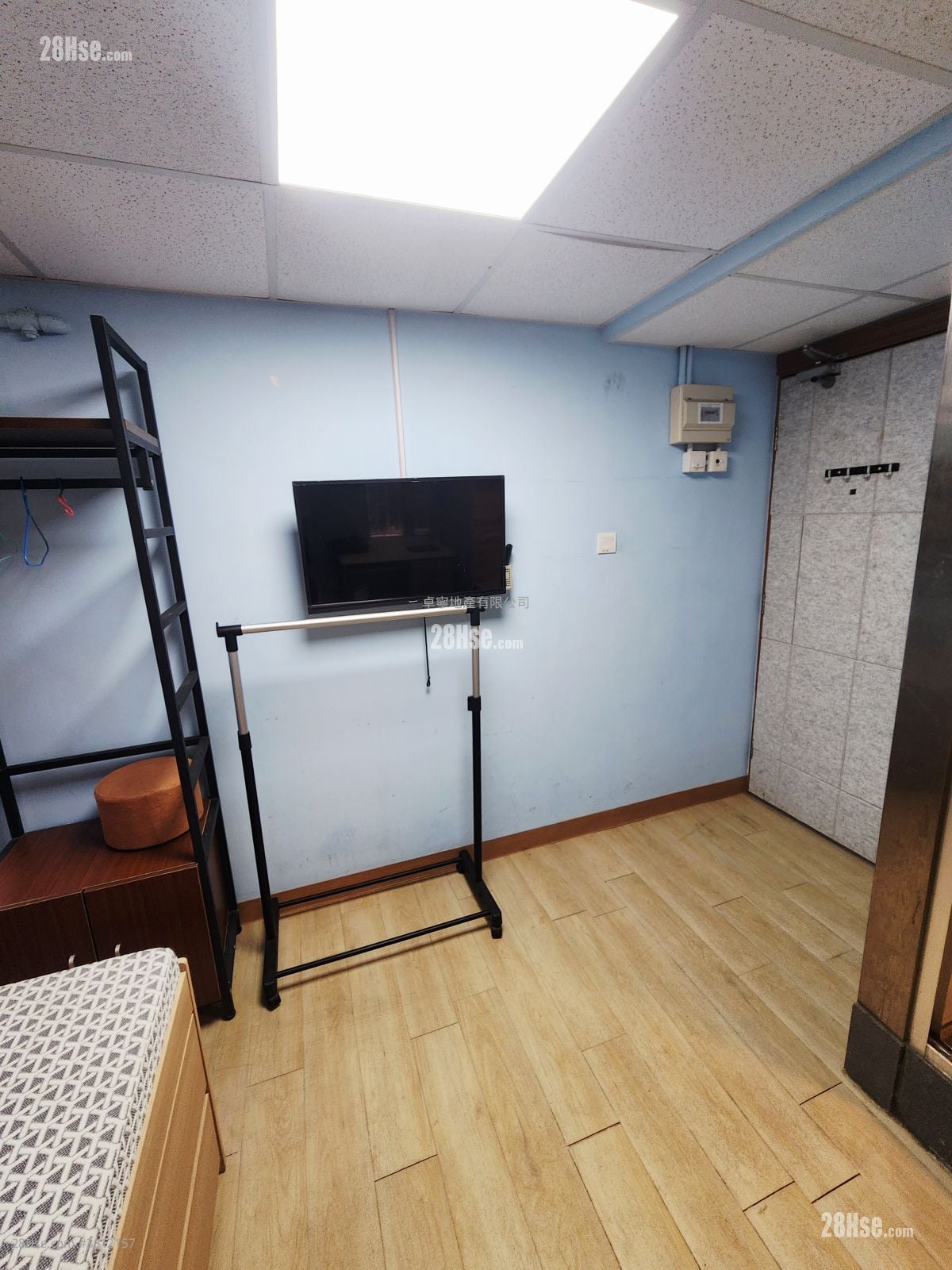 單幢樓房 租盤 160 平方呎