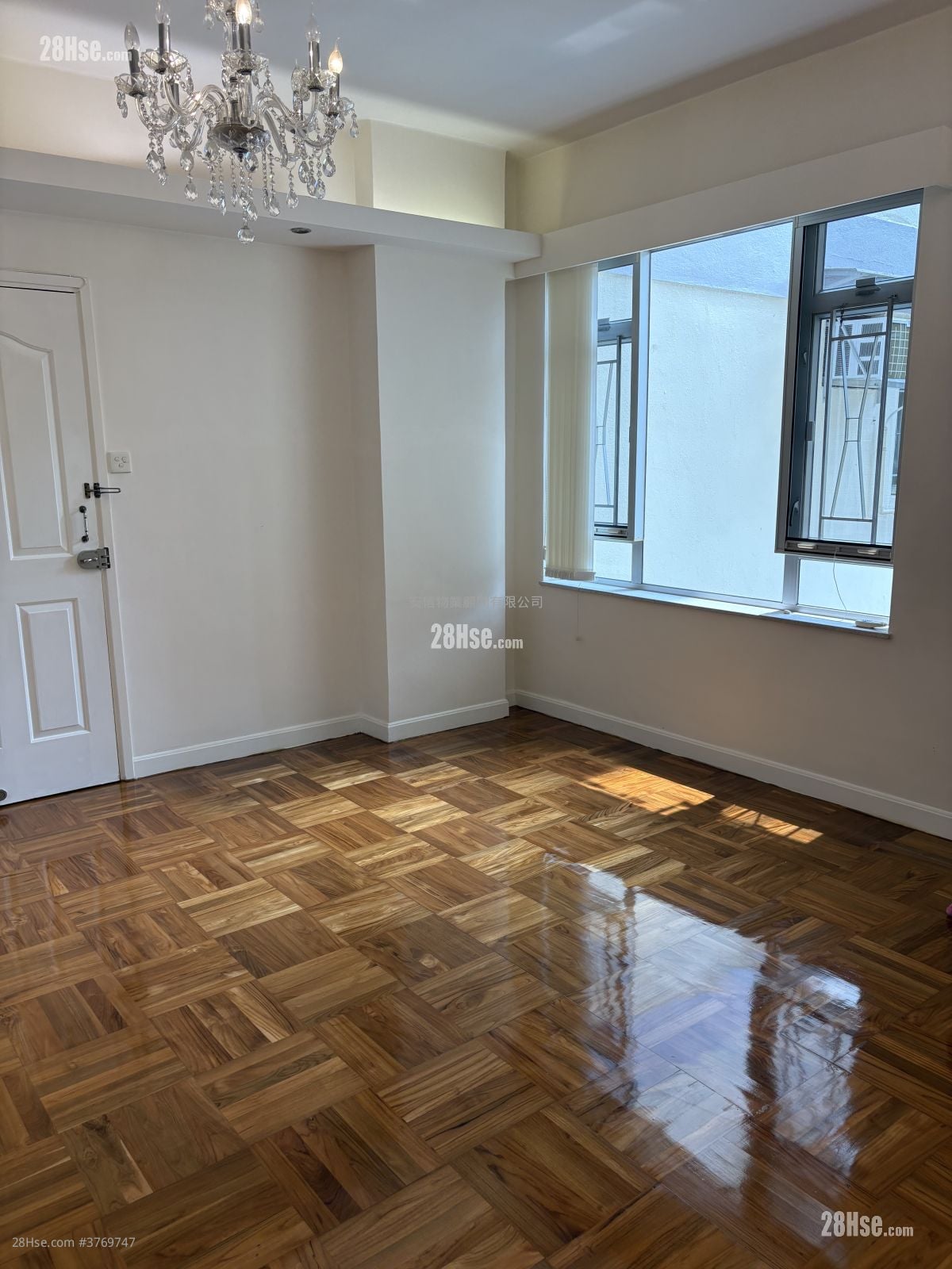 紫兰别墅 租盘 4 房 , 2 浴室 992 平方尺