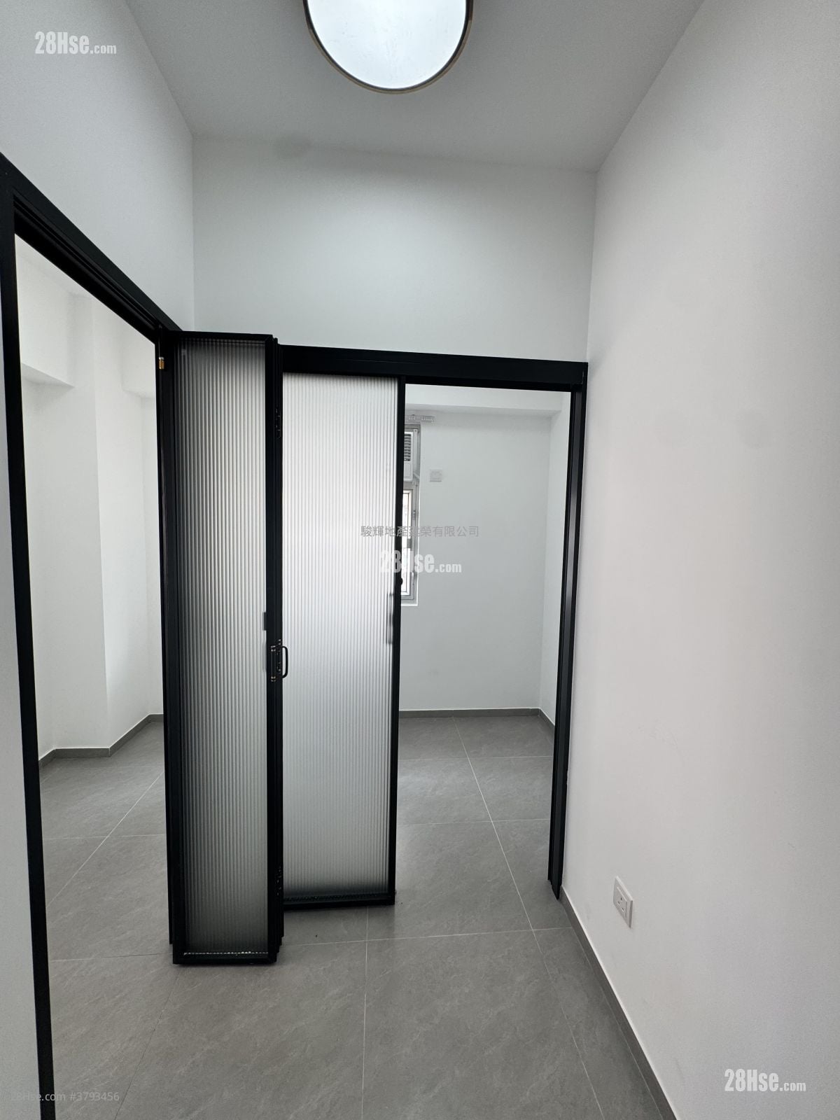 Honland Building Rental Studio , 1 Bathroom 200 ft²