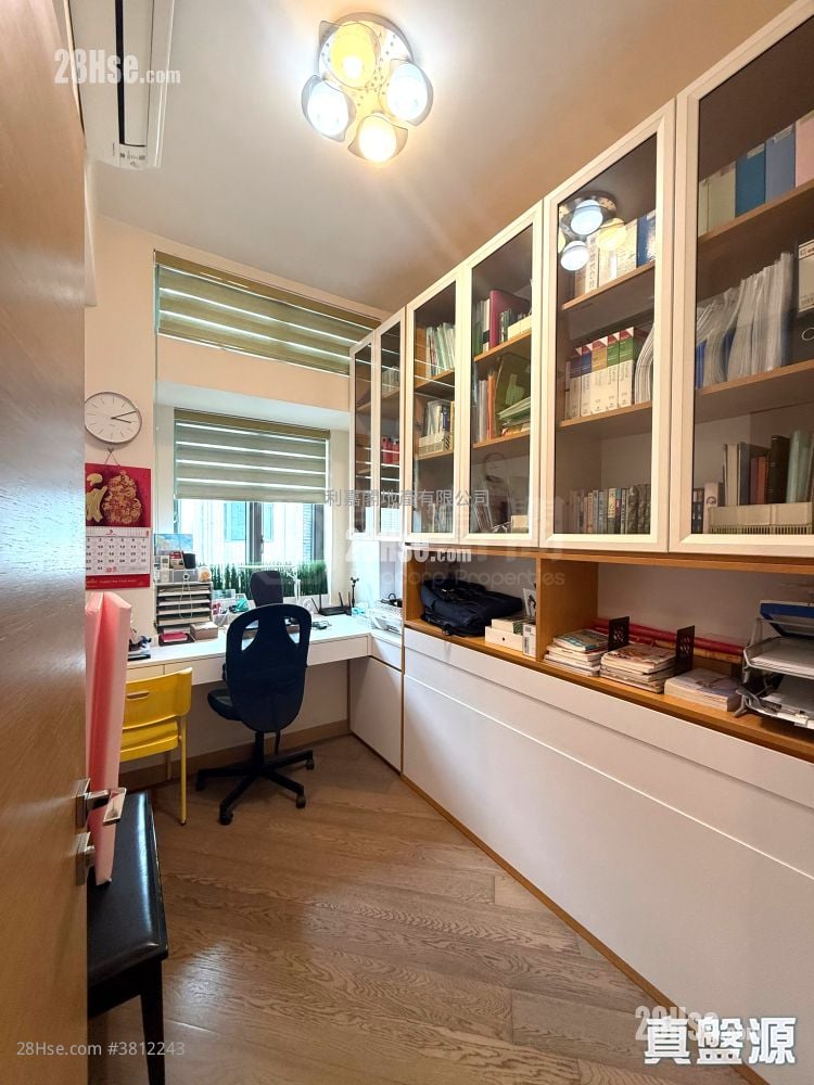 睡房 2: 天賦海灣 售盤 3 房 , 2 浴室 1,045 平方呎