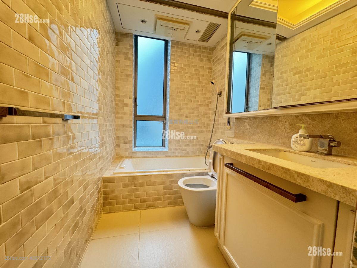 The Avenue Rental 2 Bedrooms 760 ft²