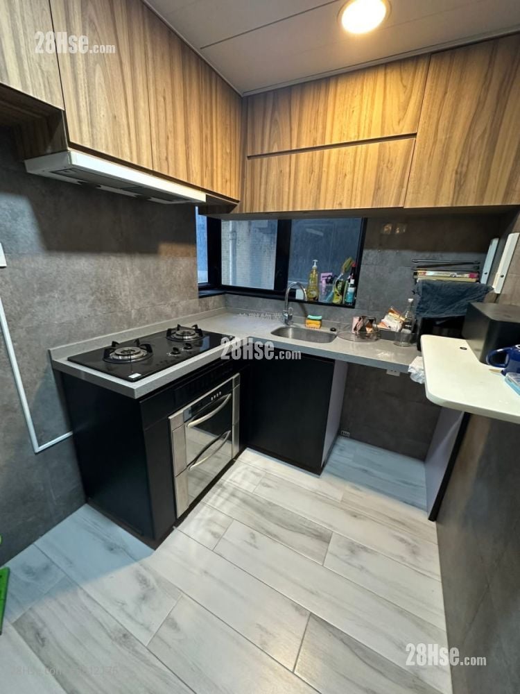 Tai Hing Gardens Sell 2 Bedrooms 419 ft²