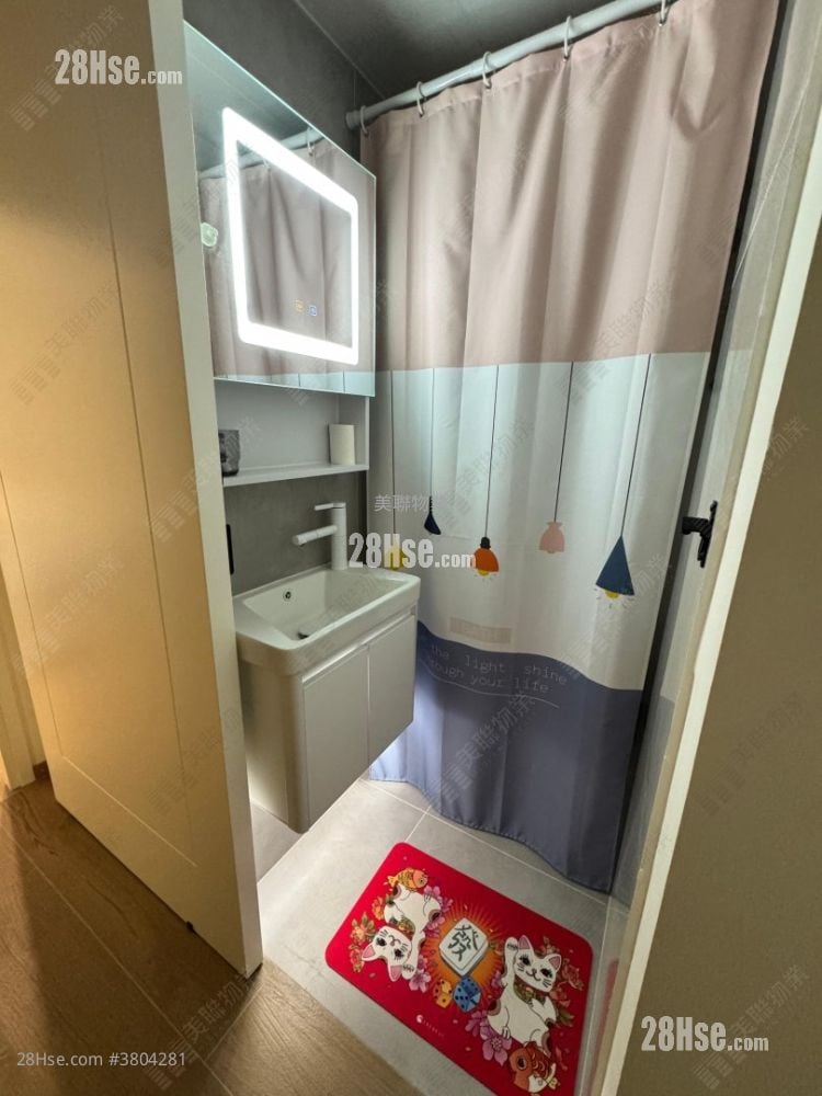 Man Bo Building Sell 2 Bedrooms 254 ft²