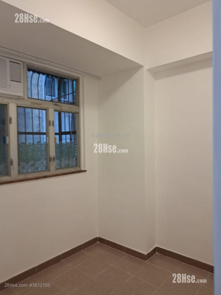 聯益泰大廈 租盤 2 房 , 1 浴室 305 平方呎