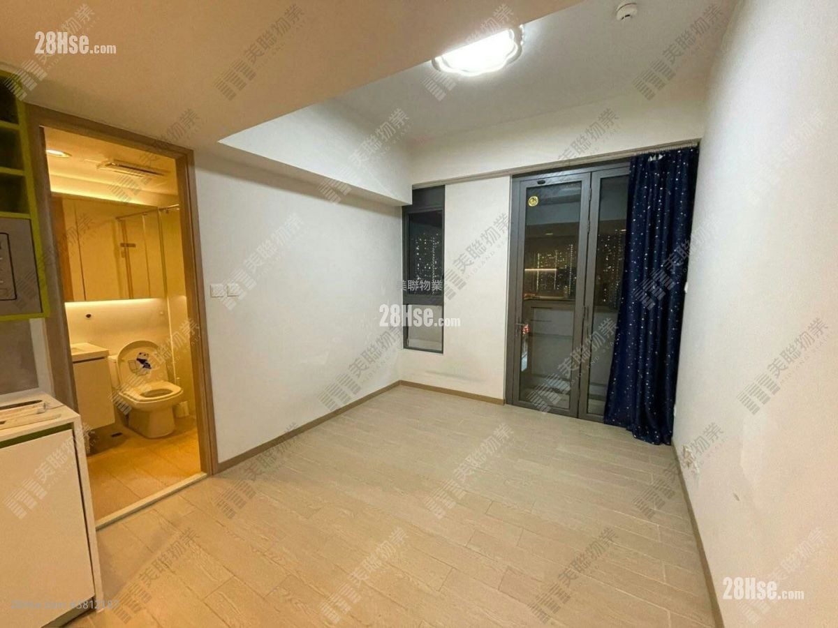 Ori Sell Studio 253 ft²