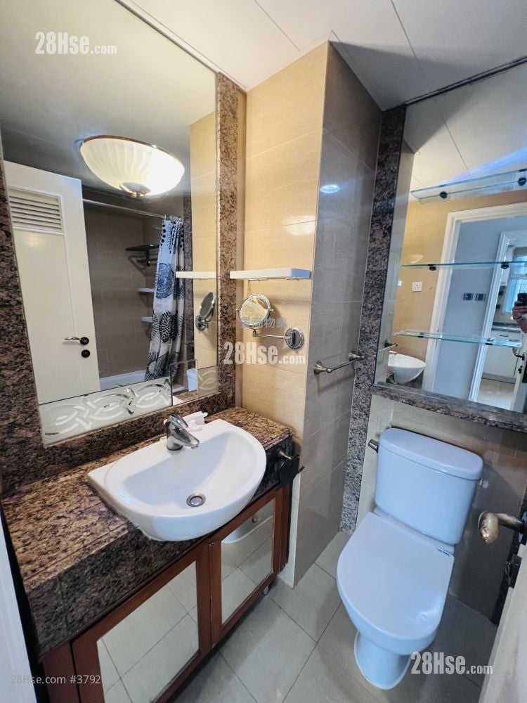 Sky Tower Sell 2 Bedrooms , 1 Bathroom 452 ft²