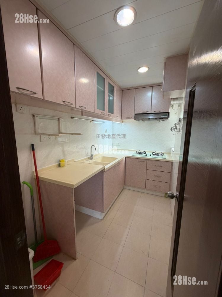 Broadview Garden Sell 2 Bedrooms 504 ft²