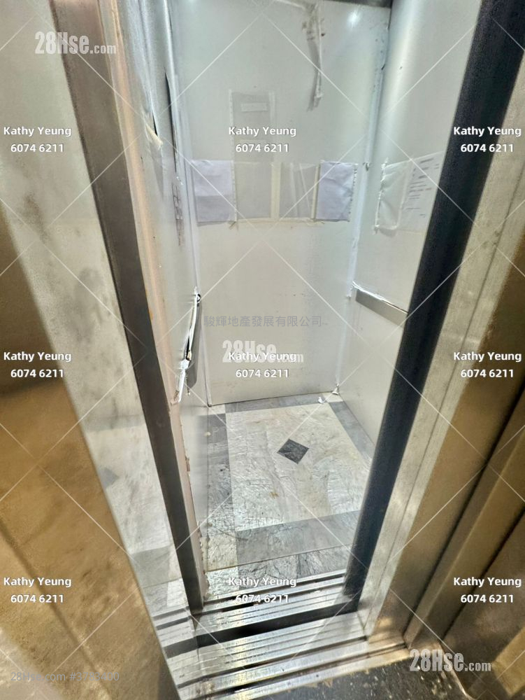 柯士甸道106-108號 Rental 3 Bedrooms , 2 Bathrooms 662 ft²