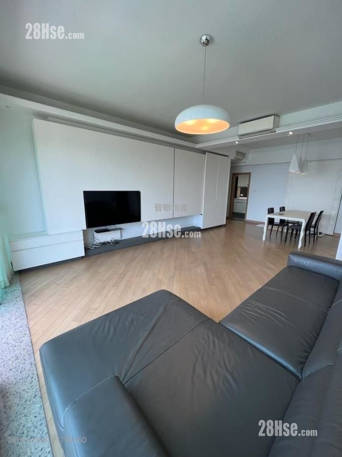 The Riverpark Sell 4 Bedrooms , 3 Bathrooms 1,382 ft²