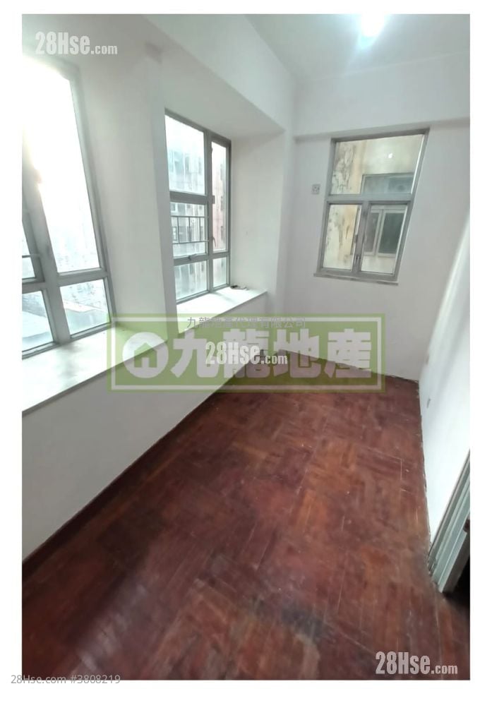 永寧大廈(順寧道) 售盤 2 房 , 1 浴室 239 平方呎