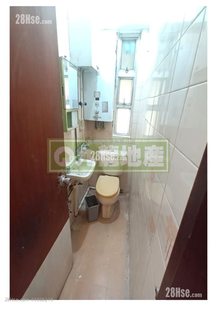 永寧大廈(順寧道) 售盤 2 房 , 1 浴室 239 平方呎