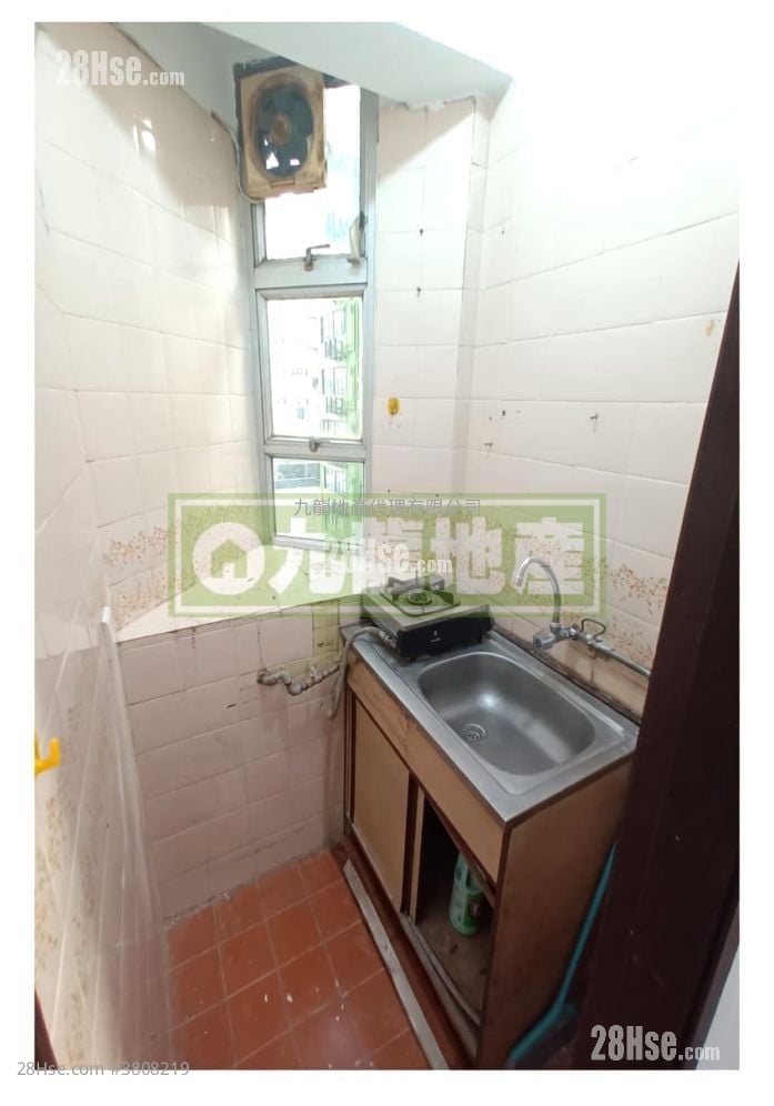 永寧大廈(順寧道) 售盤 2 房 , 1 浴室 239 平方呎