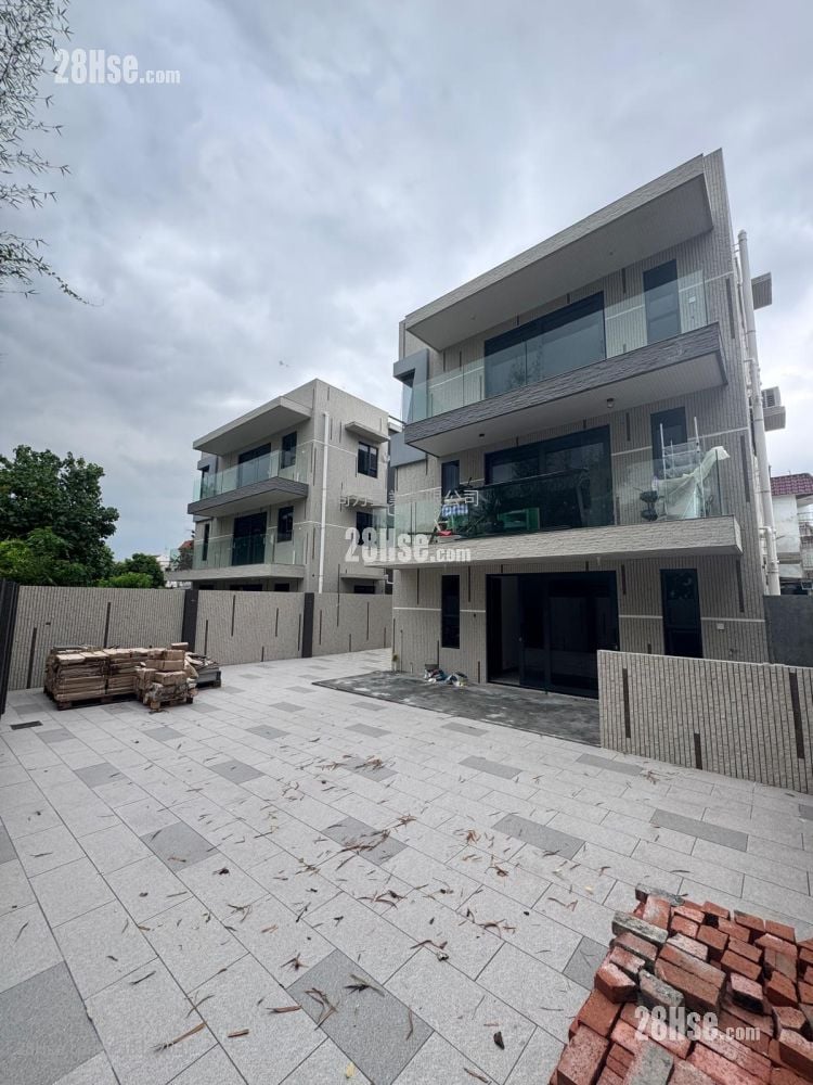 Village Sell 3 Bedrooms , 2 Bathrooms 700 ft²