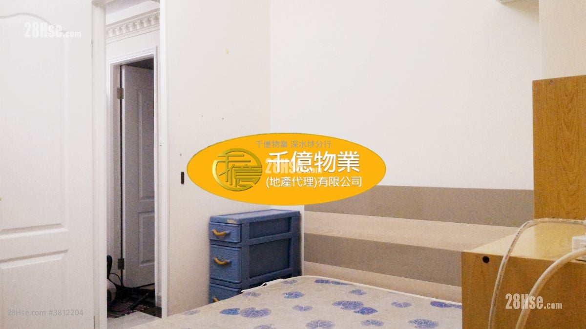 Golden Court Sell 2 Bedrooms 329 ft²