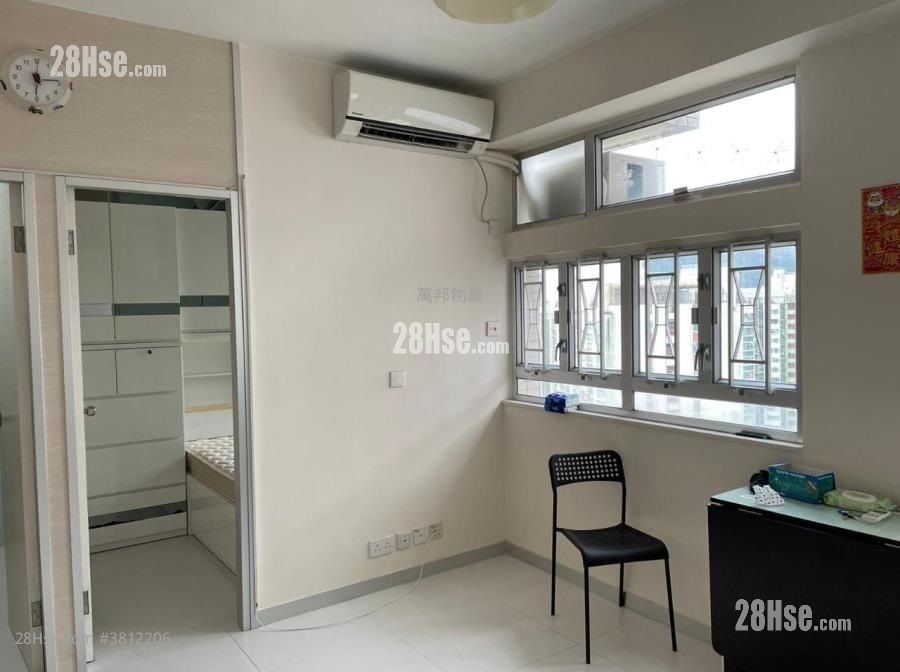 Ming Nga Court Sell 2 Bedrooms , 1 Bathroom 338 ft²