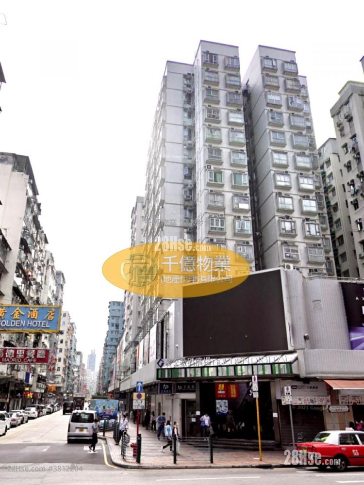 Golden Court Sell 2 Bedrooms 329 ft²