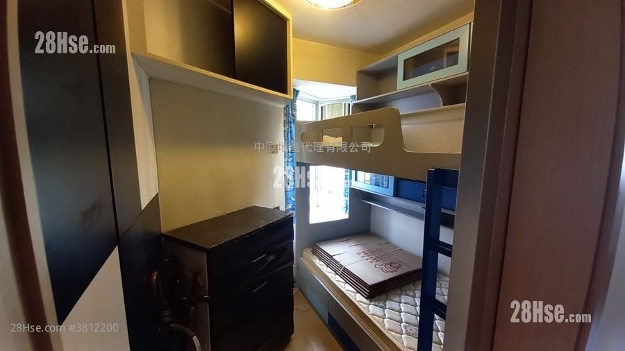 Kornhill Garden Sell 3 Bedrooms 592 ft²