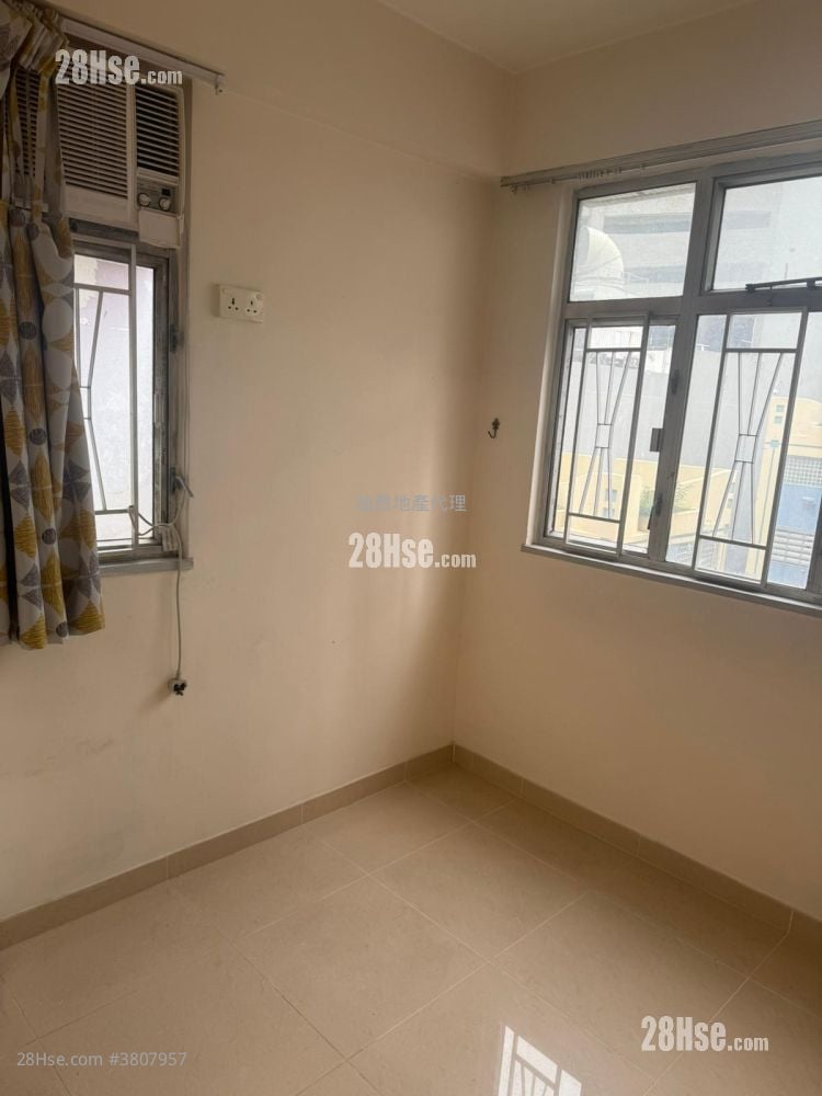 Fu Tor Loy Sun Chuen Rental 2 Bedrooms , 1 Bathroom 271 ft²