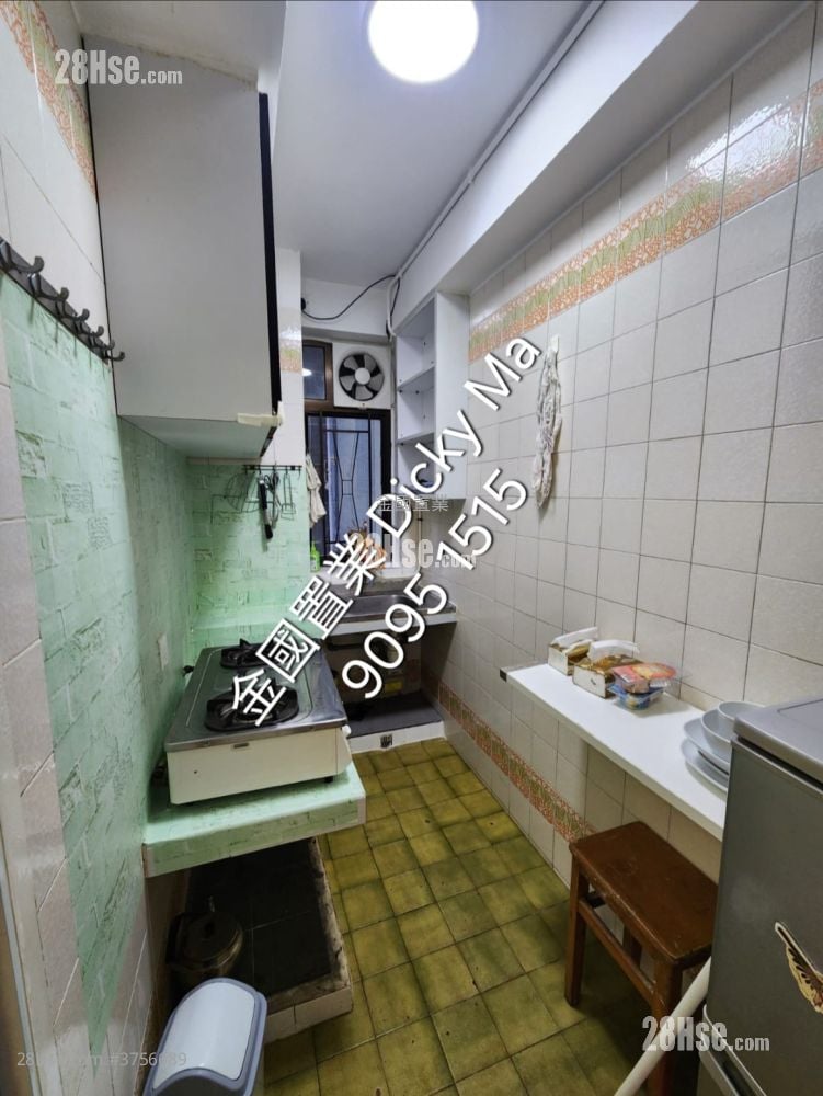 Wai Ching Court Rental 2 Bedrooms , 1 Bathroom 306 ft²