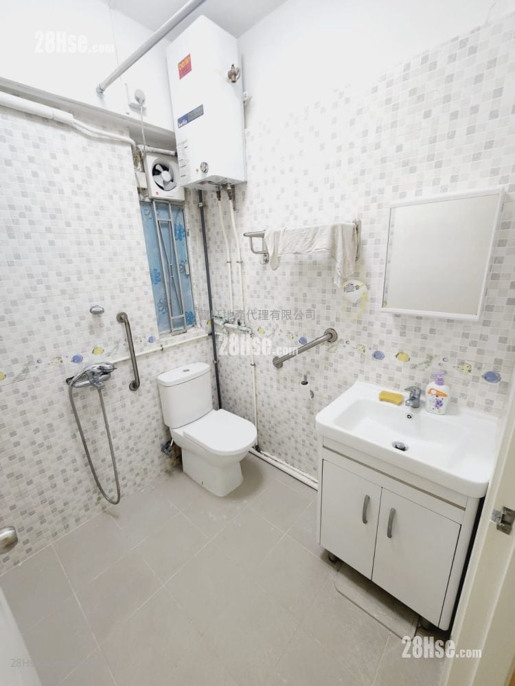 翠园大楼 售盘 2 房 427 平方尺