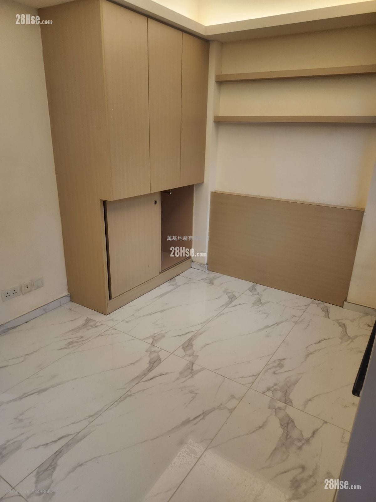 上海街360号 租盘 167 平方尺