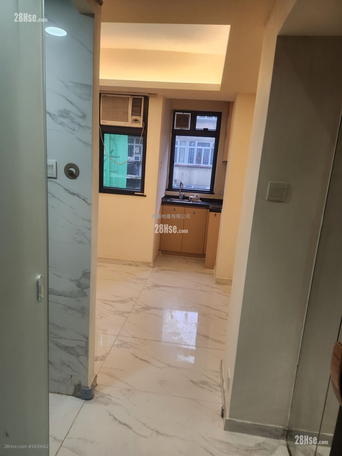 上海街360号 租盘 167 平方尺